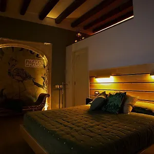 Myo Charming House Italia